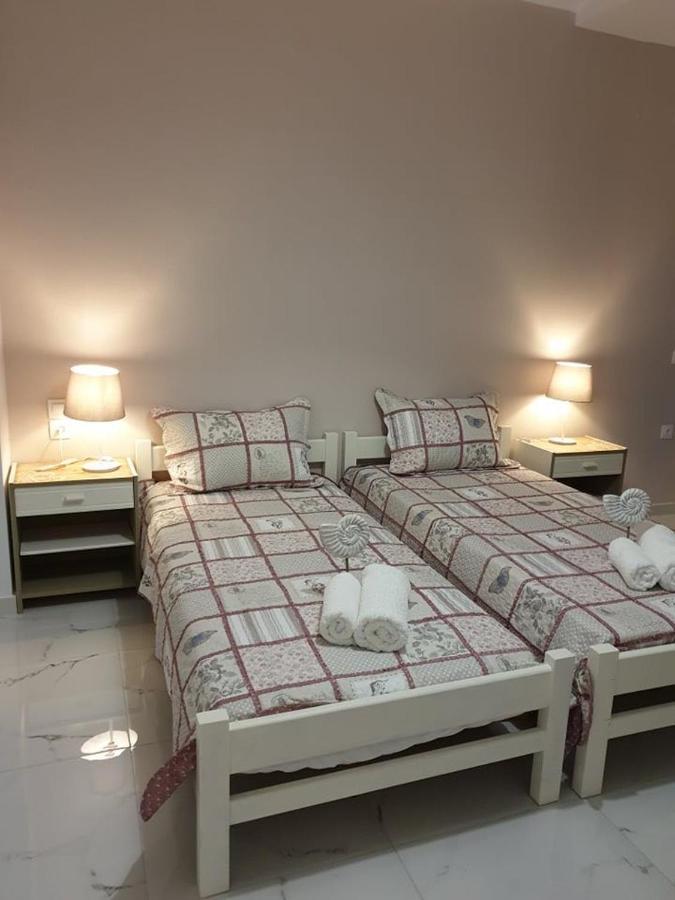 Poros Town Eytyhias Yard Apartments In Poros מראה חיצוני תמונה