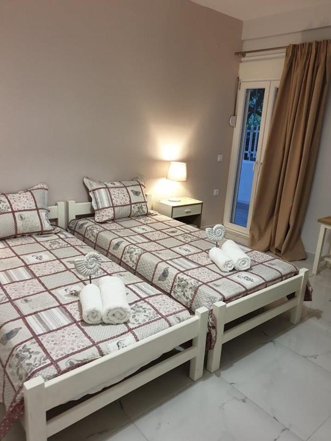 Poros Town Eytyhias Yard Apartments In Poros מראה חיצוני תמונה