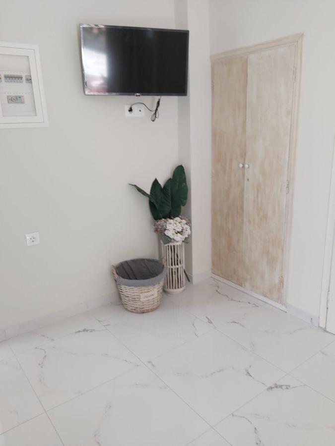 Poros Town Eytyhias Yard Apartments In Poros מראה חיצוני תמונה