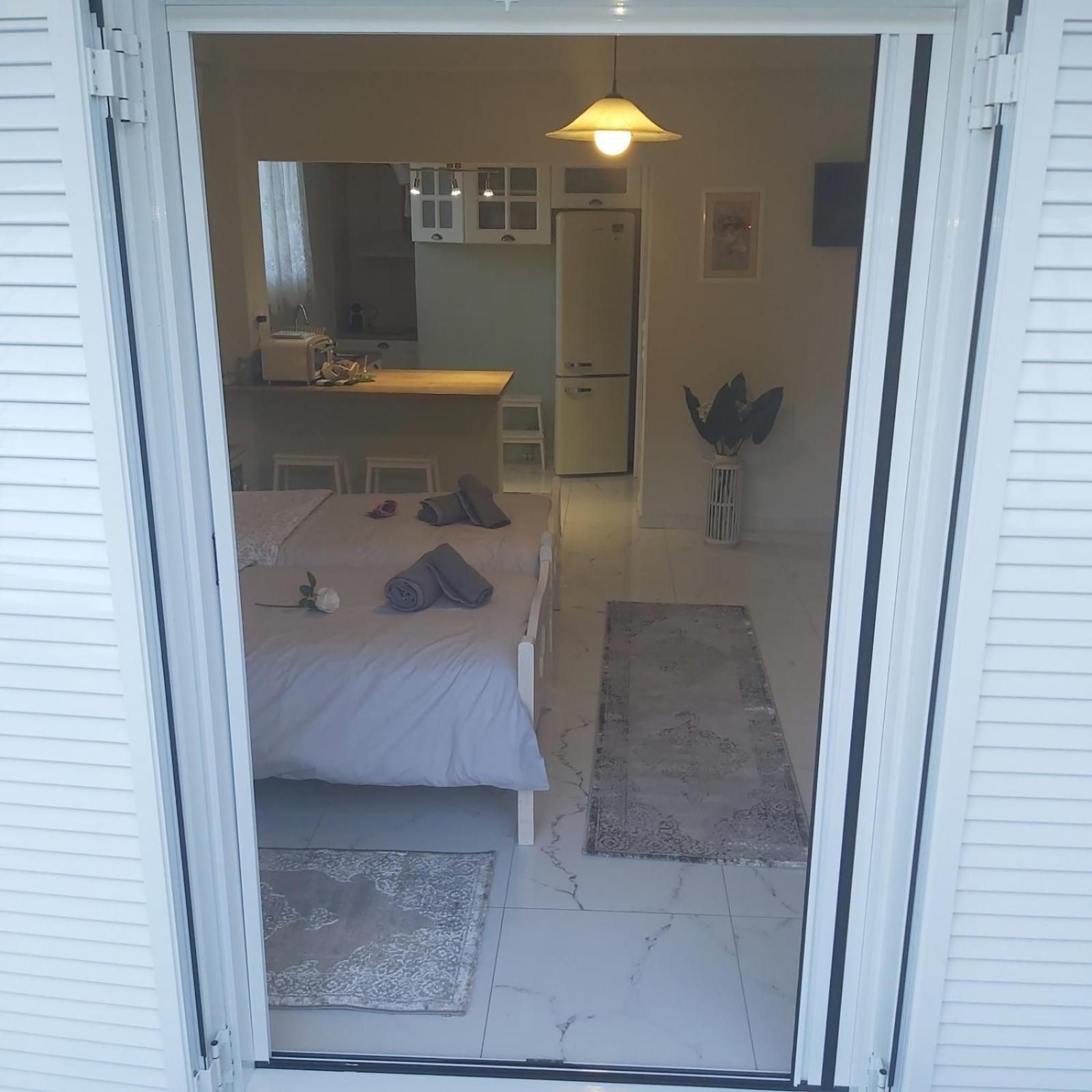 Poros Town Eytyhias Yard Apartments In Poros מראה חיצוני תמונה