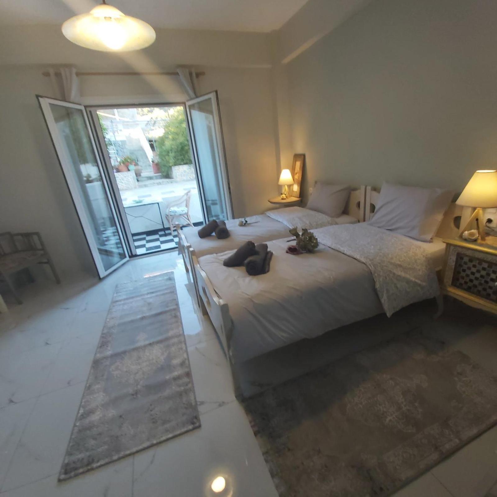 Poros Town Eytyhias Yard Apartments In Poros מראה חיצוני תמונה
